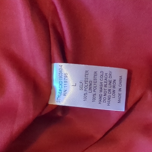 Beautiful Red and floral print dress - Picture 4 of 6